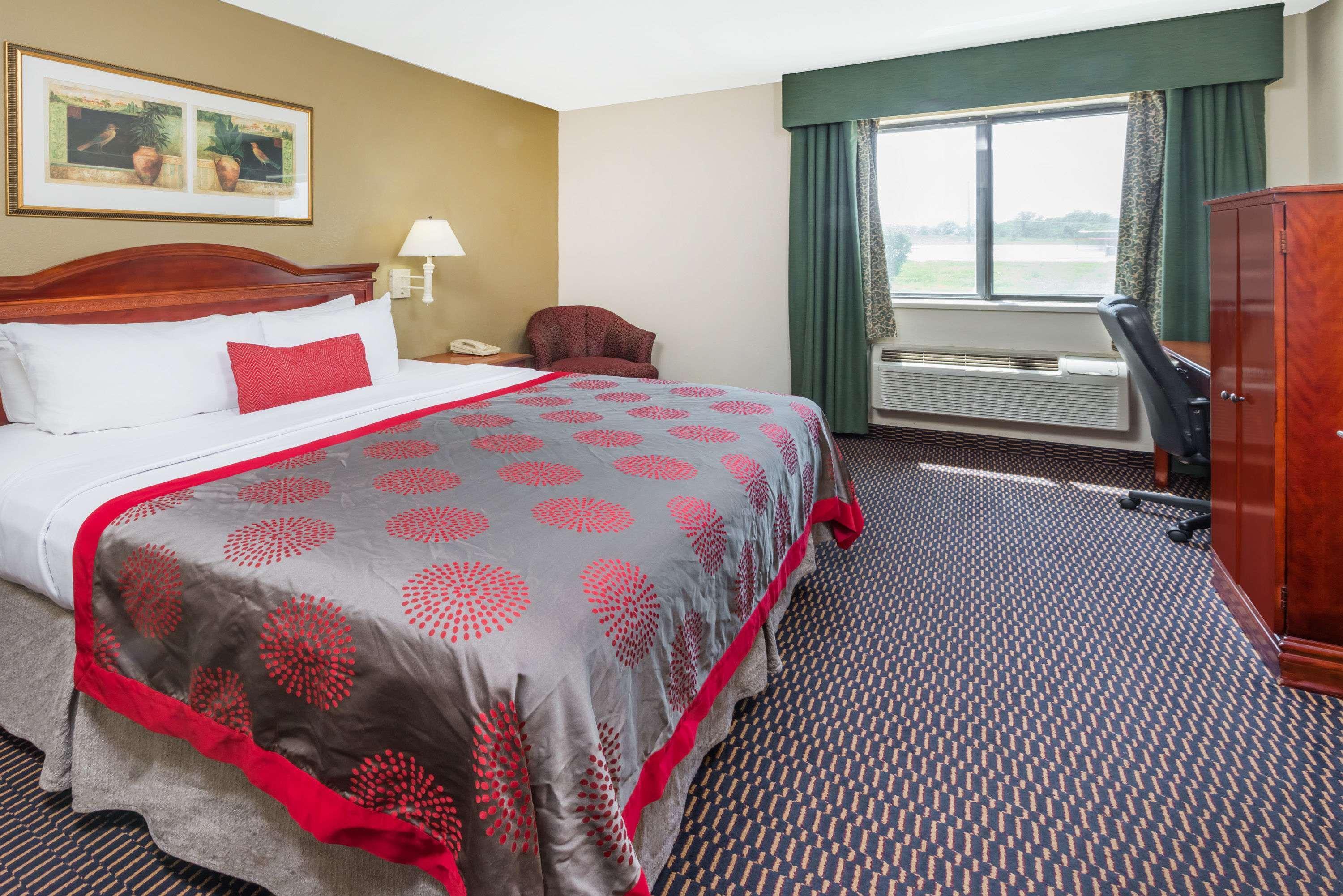 Ramada By Wyndham Columbia Hotel Ngoại thất bức ảnh