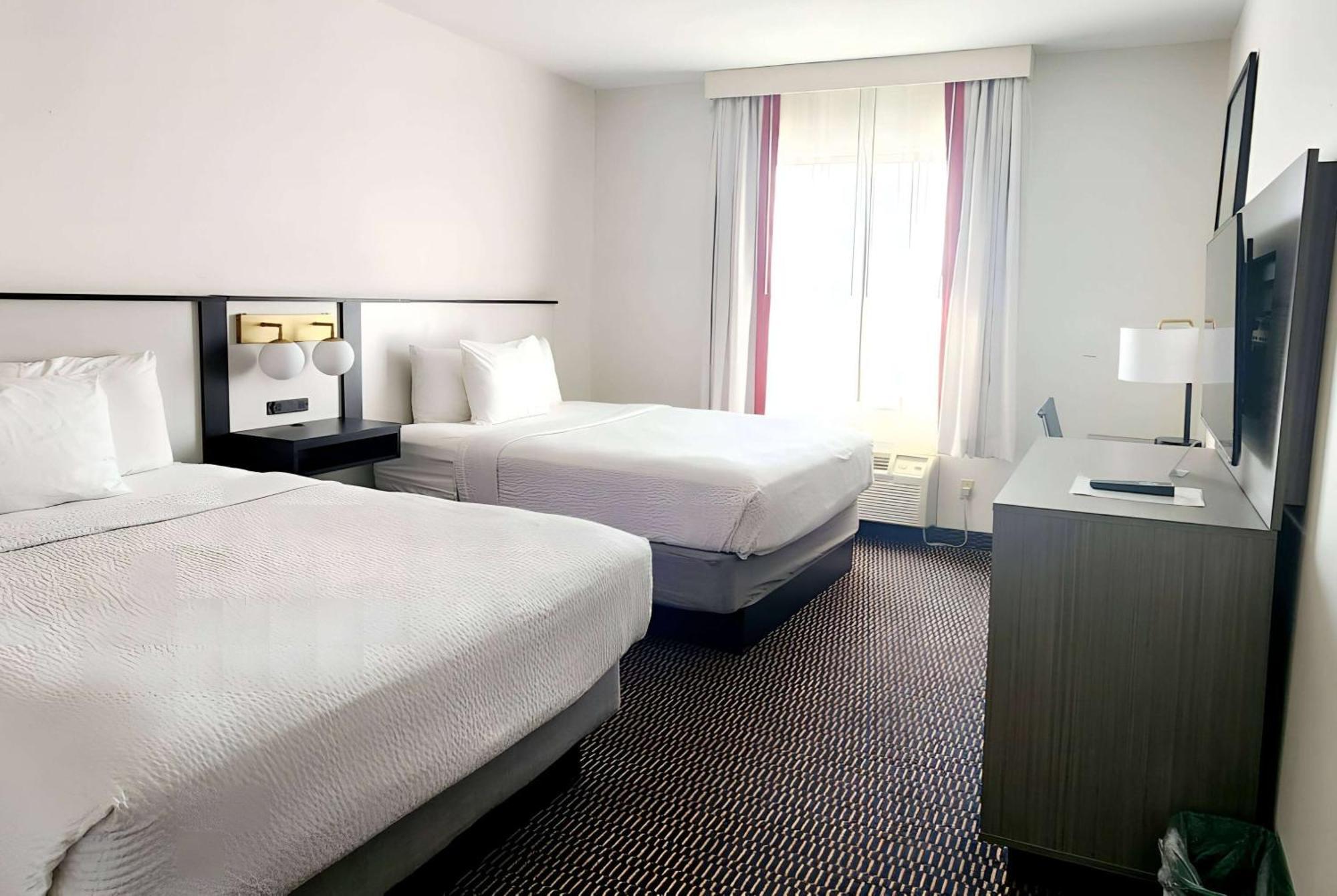 Ramada By Wyndham Columbia Hotel Ngoại thất bức ảnh