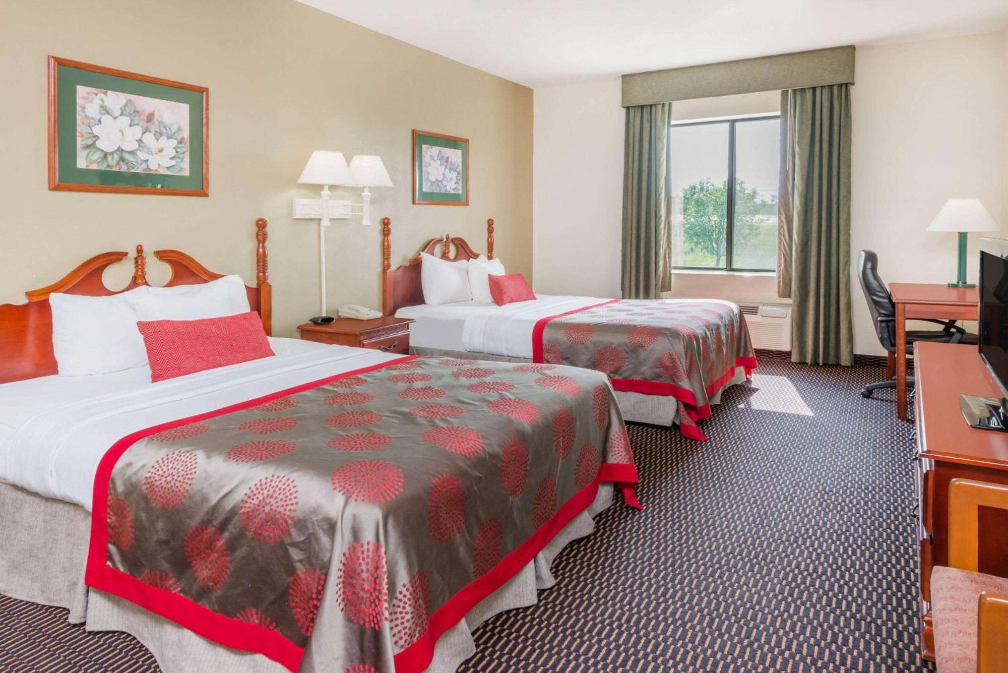 Ramada By Wyndham Columbia Hotel Ngoại thất bức ảnh